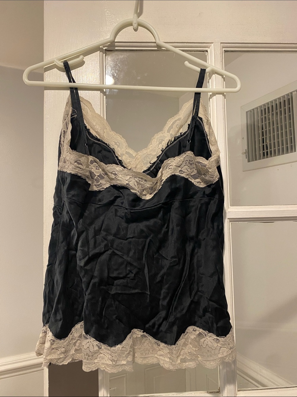 Bundle of (2) Secret & Jealous size Medium camisole good condition - Picture 2 of 8